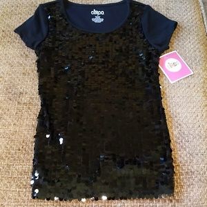 New Girls Black T-shirt w/Black Paillettes w/tags